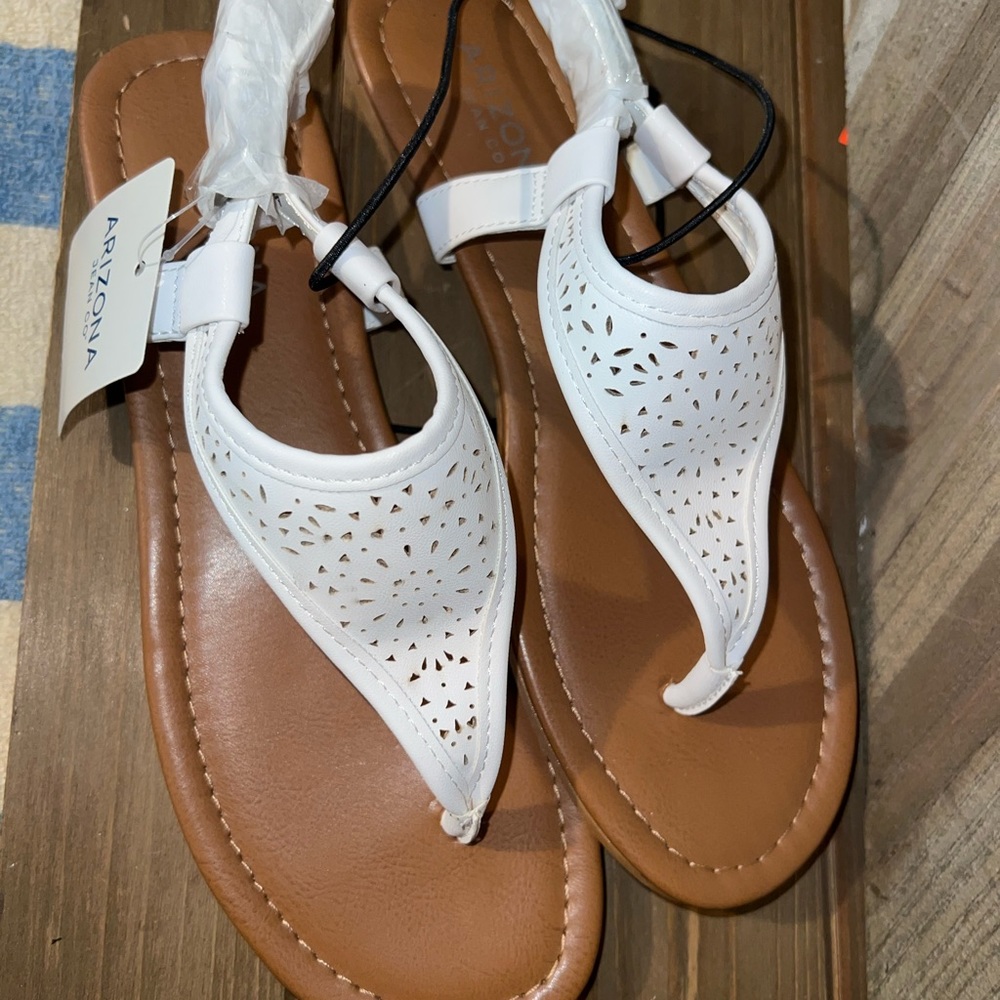Arizona Sandals new in box